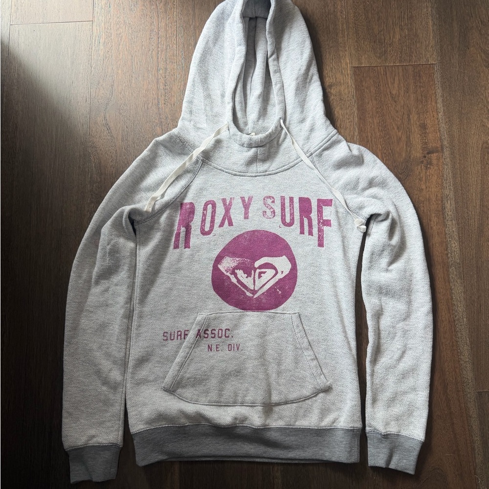 Roxy Surf Light Gray Hoodie with Pink Accents and Front Pocket